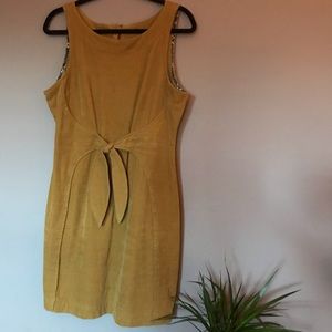 Corduroy front tie jumper